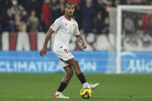 足球-记者：勒沃库森与塞维利亚就巴代达口头协议，费用约3000万欧